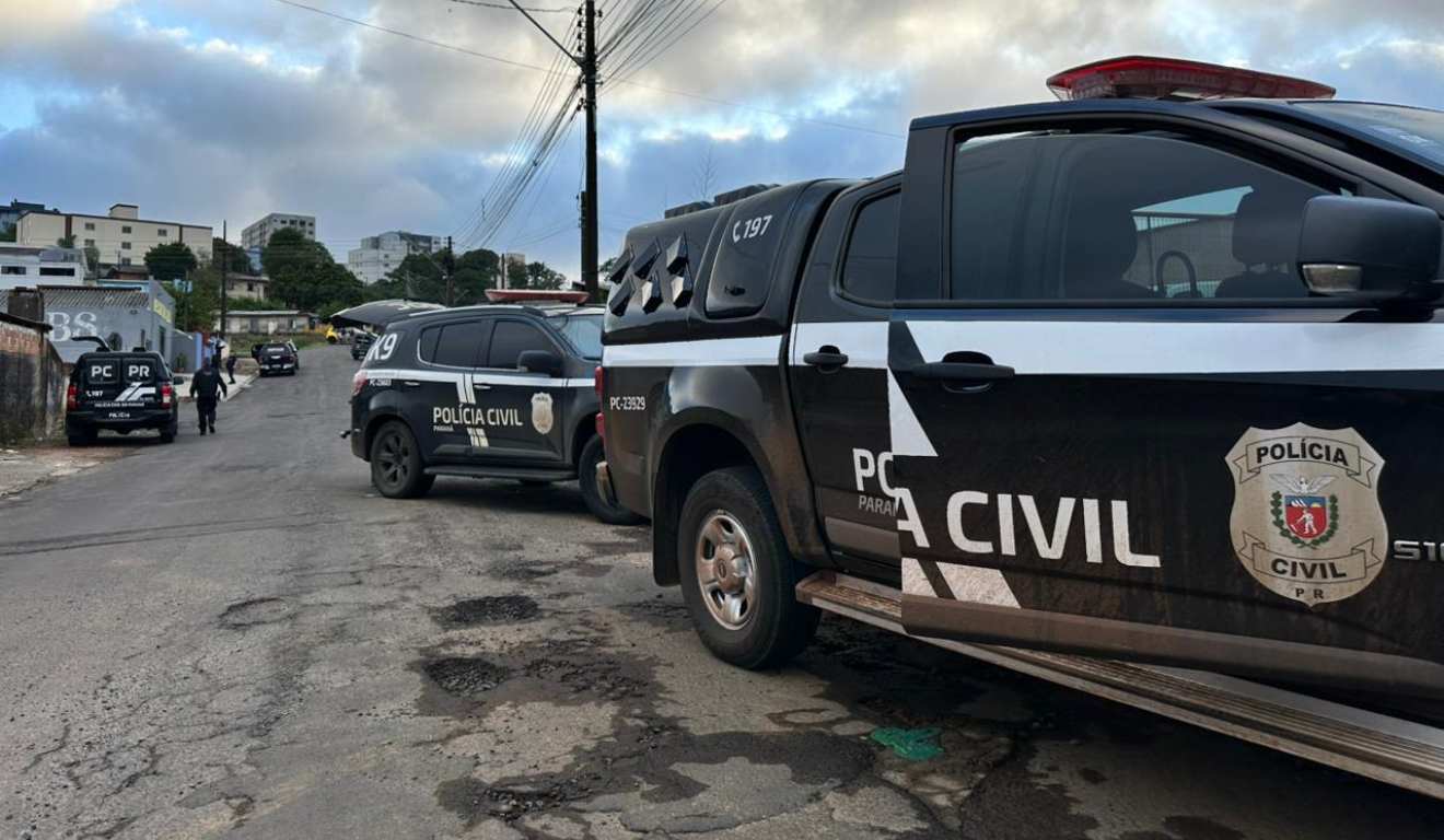 Viaturas da PCPR durante operação em Guarapuava