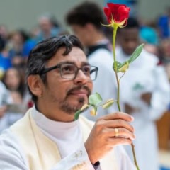 Padre que foi morto em assalto