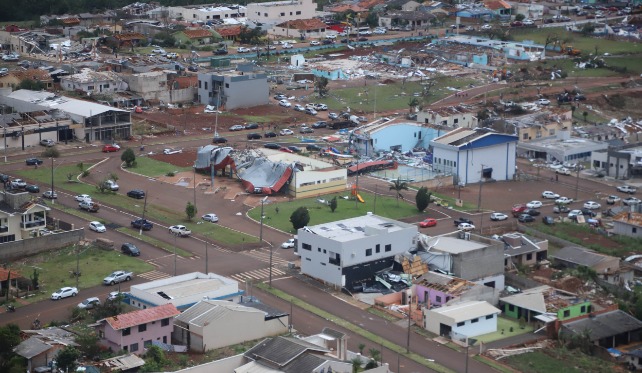Imagem de Rio Bonito do Iguaçu após o tornado.