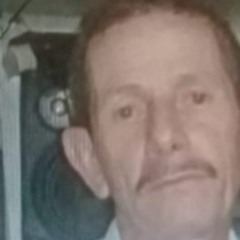 Pastor que tentou salvar o filho e morreu em foto com bigode e sério