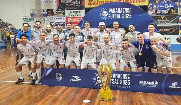 Paraná Clube comemora título no futsal