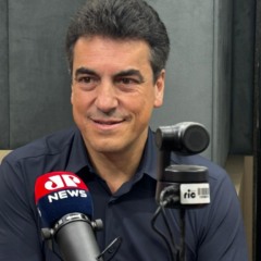 Fernando Furiatti durante entrevista na rádio Jovem Pan News