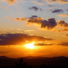 imagem do sol ao amanhecer