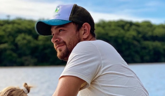 Anderson Bueno de Andrade em momento de descanso em foto compartilhada nas redes sociais