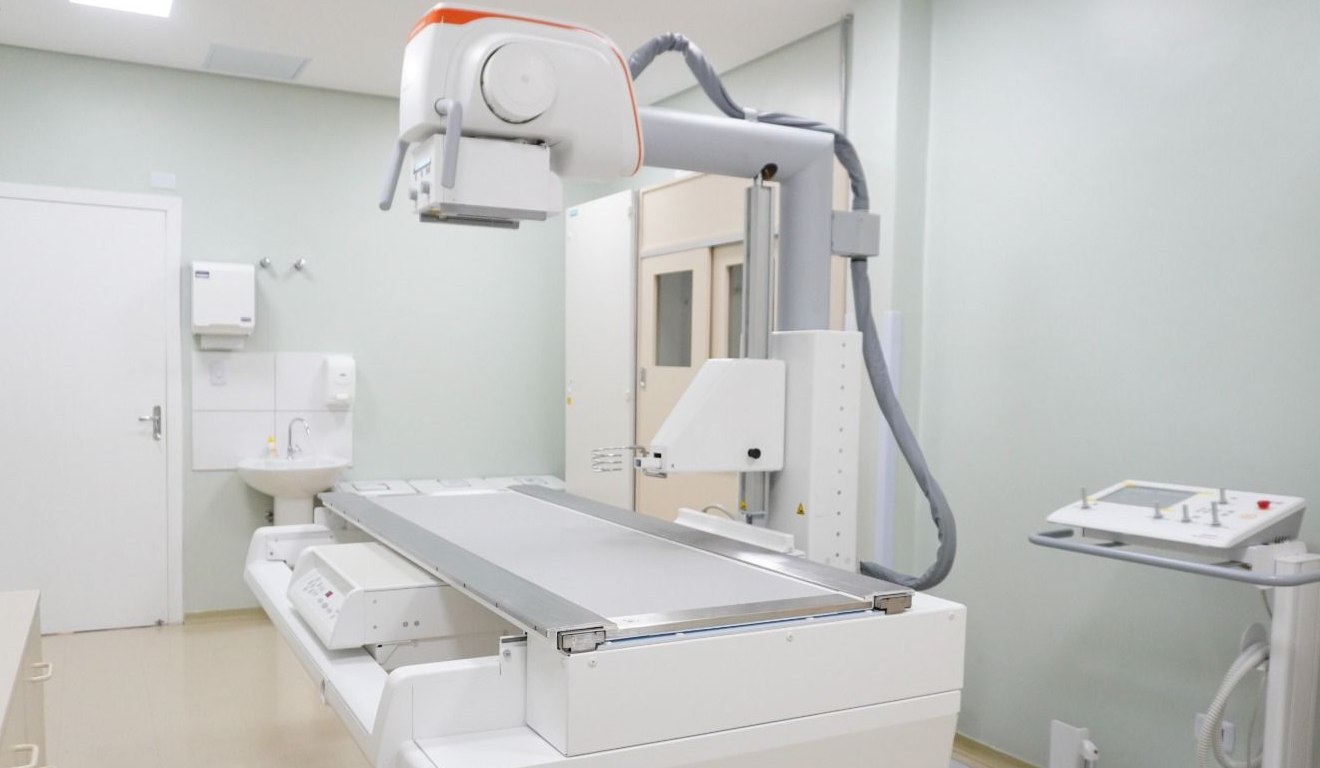 Aparelho de Raio-X entregue ao Hospital de Clínicas