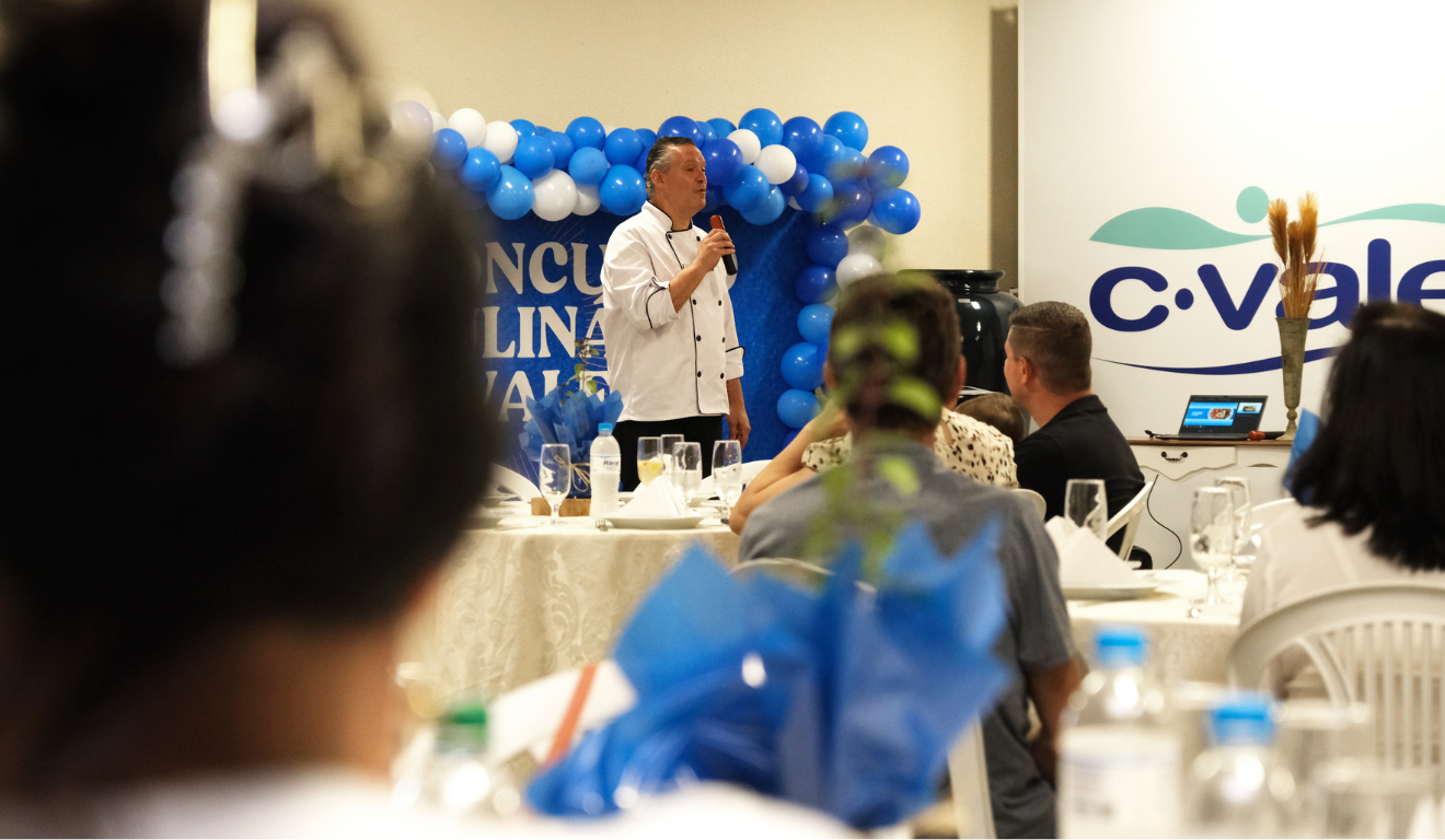 cheff fazendo discurso no programa Receita Premiada C.Vale