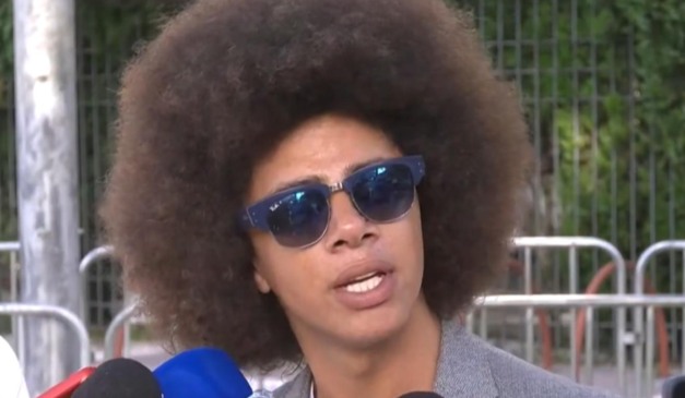 Renato Freitas dando entrevista coletiva sobre a briga com Weslley