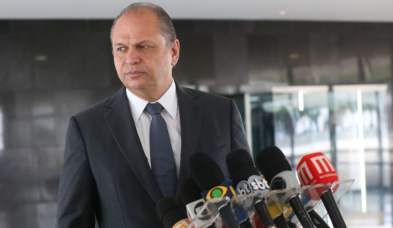 Deputado Ricardo Barros concede entrevista coletiva quando foi ministro da Saúde