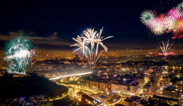 fotos de fogos de artifício para ilustrar as superstições para o reveillon