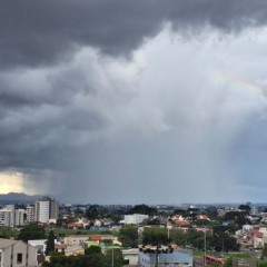 foto de chuva para ilustrar tempestades no paraná