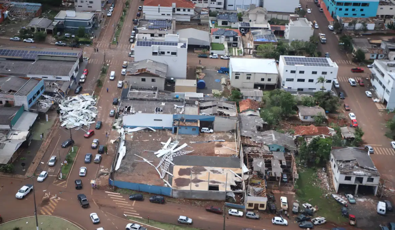 Rio Bonito do Iguaçu após tornado que atingiu o Paraná