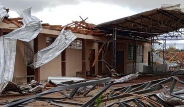 Estragos após tornado em Rio Bonito do Iguaçu