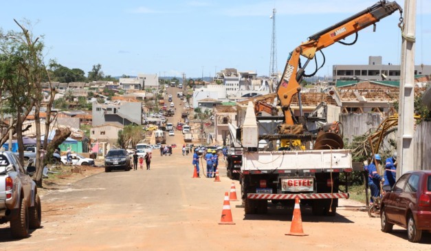 foto dos trabalhos de reconstrução realizados após tornado em Rio Bonito do Iguaçu