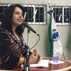Adriana Cocci durante sessão na Câmara de Araucária