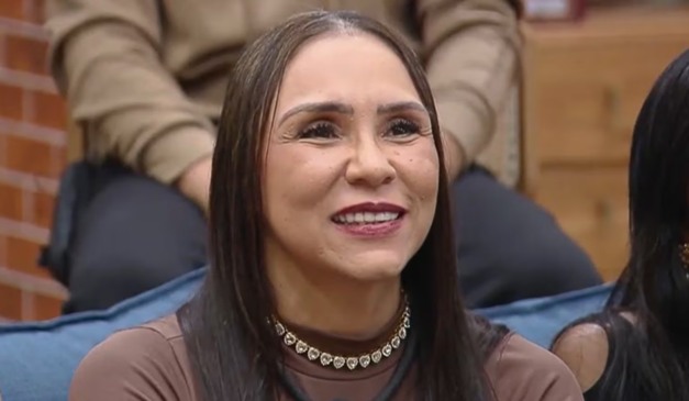 Yoná Sousa durante participação no programa A Fazenda