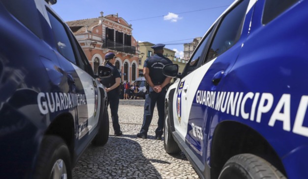 Agentes da Guarda Municipal de Curitiba; corporação abre novas vagas por concurso