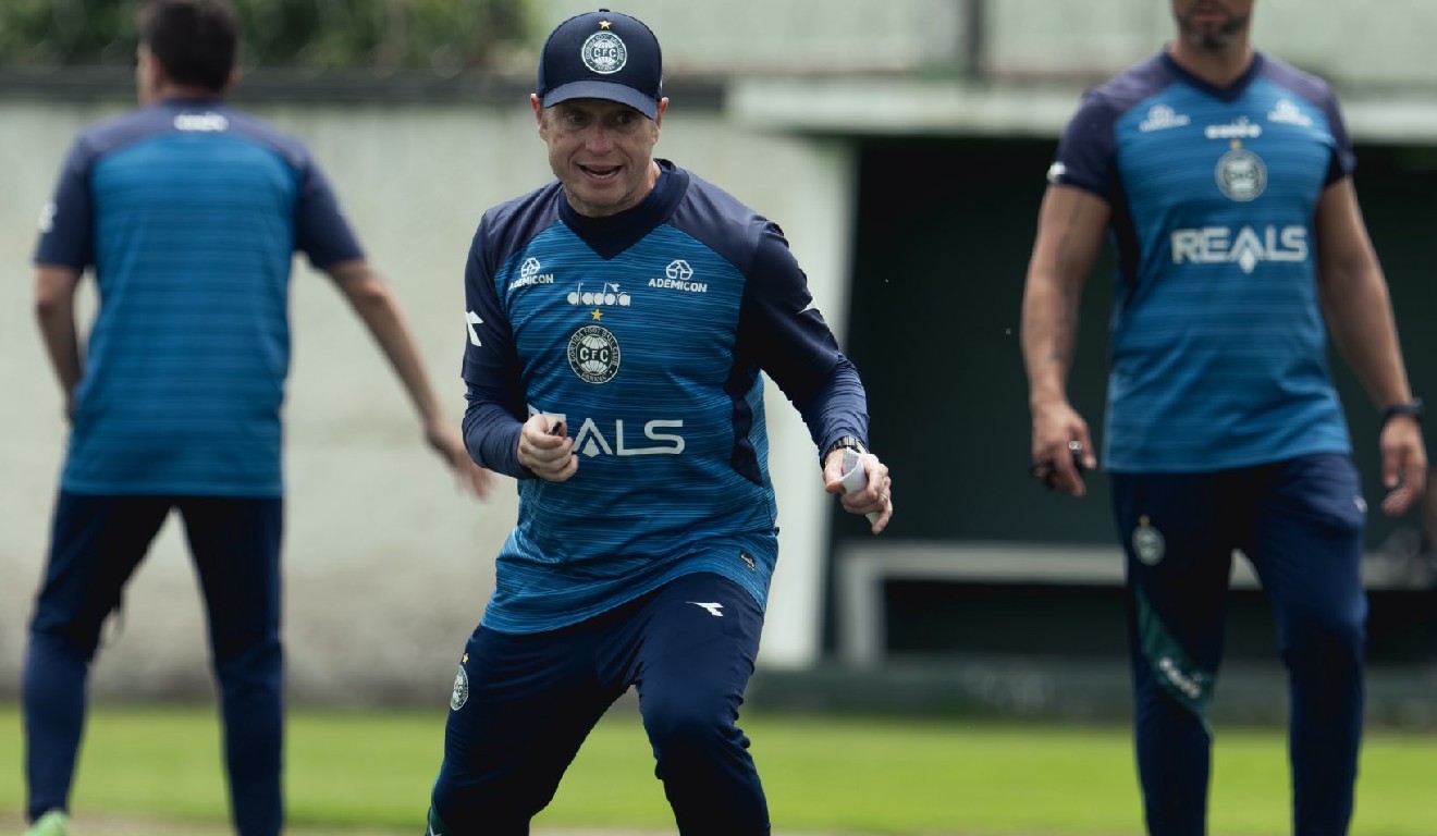 Fernando Seabra em treino do Coritiba