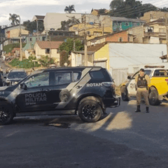 Homem agride mulher, atira na polícia e morre na Grande Curitiba