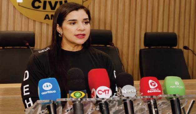 foto da delegada Marília Campelo da PCAM