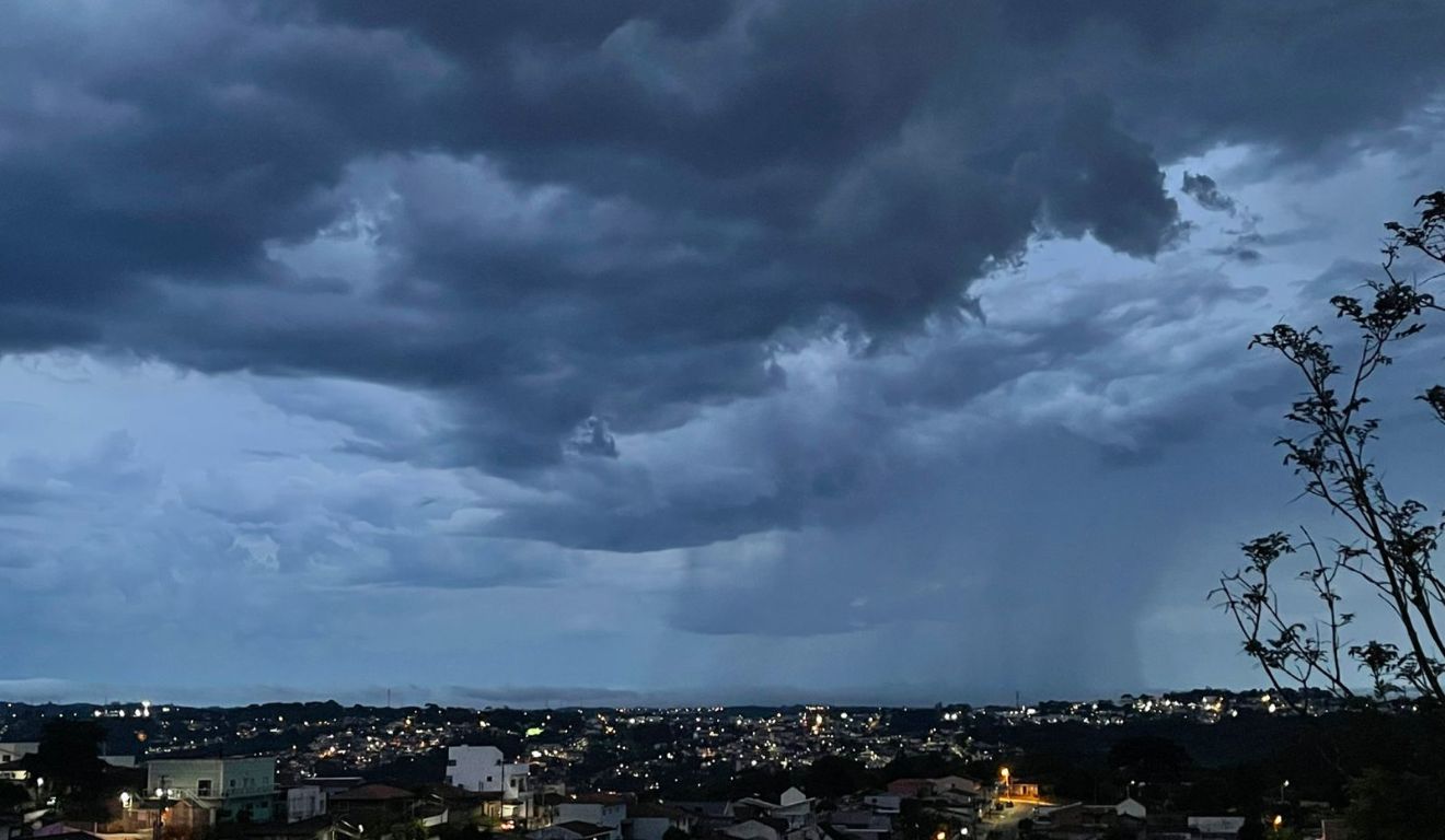foto de chuvas intensas no paraná