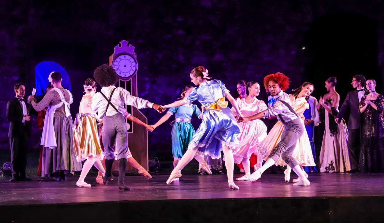 Balé O Quebra Nozes.