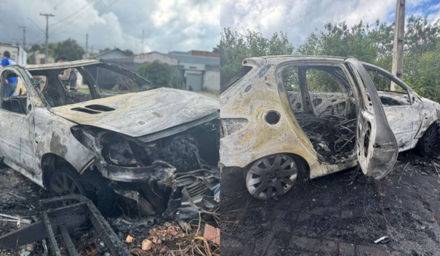 colagem com fotos de como ficou um carro que pegou fogo em cascavel