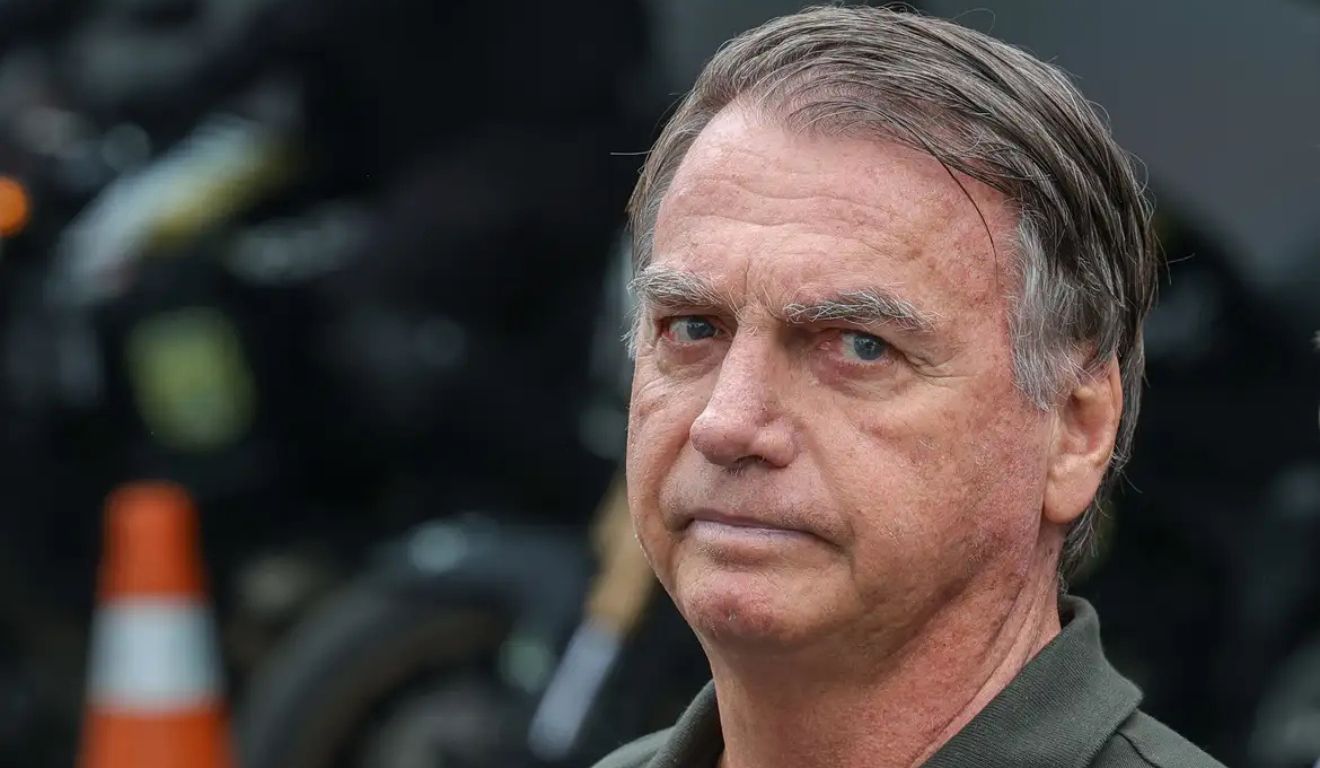 Bolsonaro passa por nova cirurgia