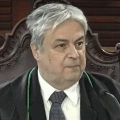 conselheiro do Tribunal de Contas do Paraná, Maurício Requião, durante sessão