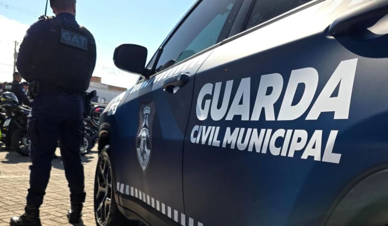 criança é esfaqueada pelo irmão