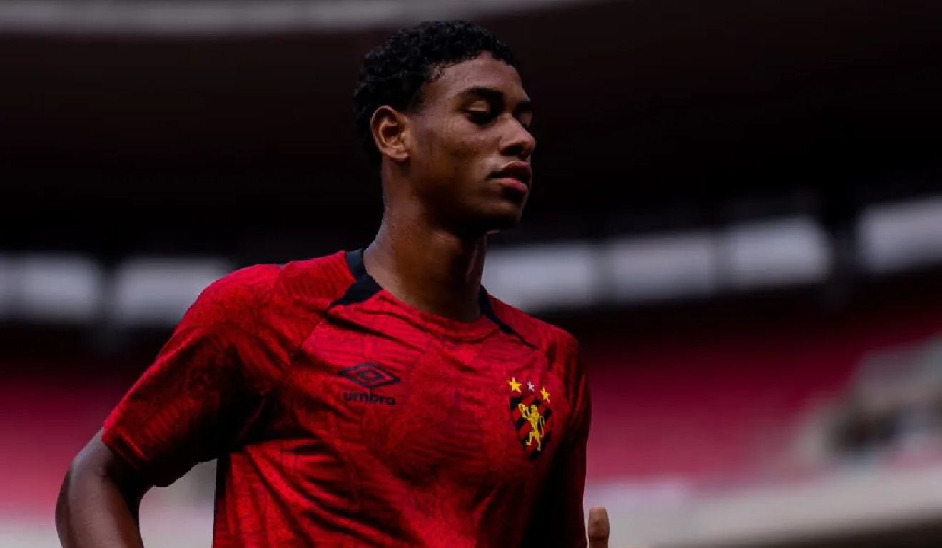 Enzo Vagner, novo reforço do Coritiba, em ação pelo Sport