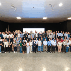 membros da C.Vale, em Palotina, durante evento