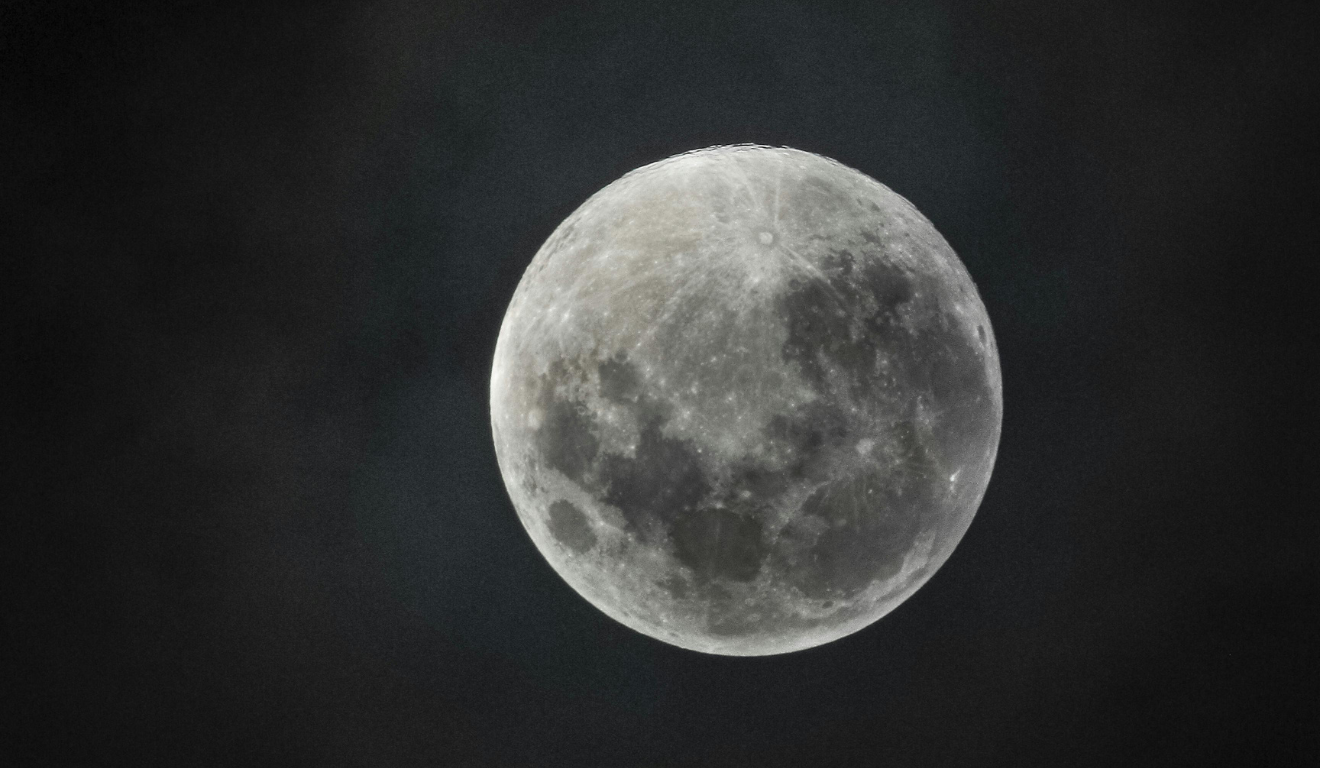 Imagem ilustrativa da lua cheia.