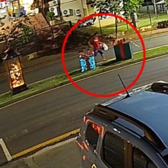 Homem flagrado furtando decoração de natal em Ibiporã