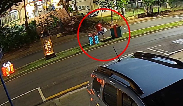 Homem flagrado furtando decoração de natal em Ibiporã