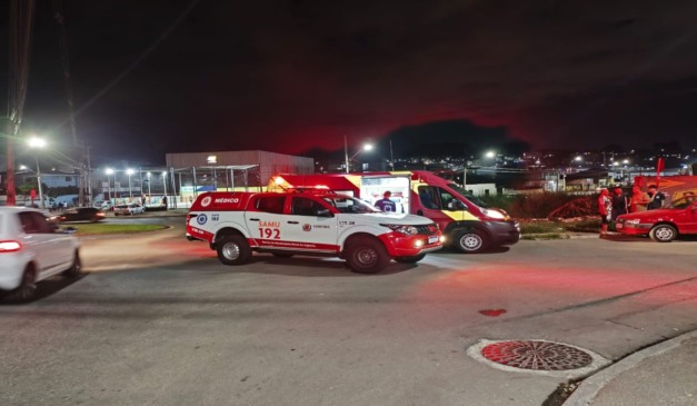 foto de uma ambulância do samu