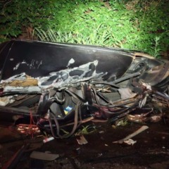 Jovem de 20 anos fica ferida ap&oacute;s colis&atilde;o com carreta na PR-585, em Toledo