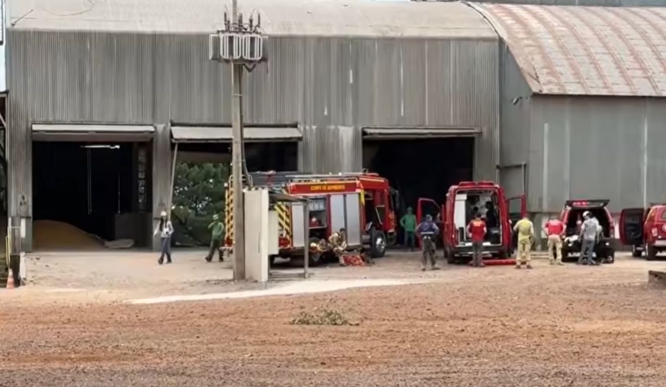 silo onde o jovem ficou soterrado