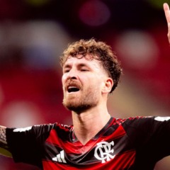 Léo Pereira, ex-jogador do Athletico, fez o primeiro gol do Flamengo contra o Pyramids.