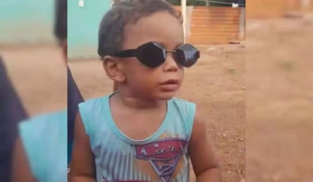 menino que morreu atingido por fogos de artifício