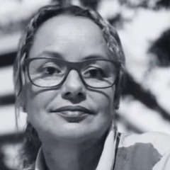 foto em preto e branco da mulher que morreu em acidente em colombo