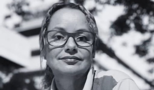 foto em preto e branco da mulher que morreu em acidente em colombo