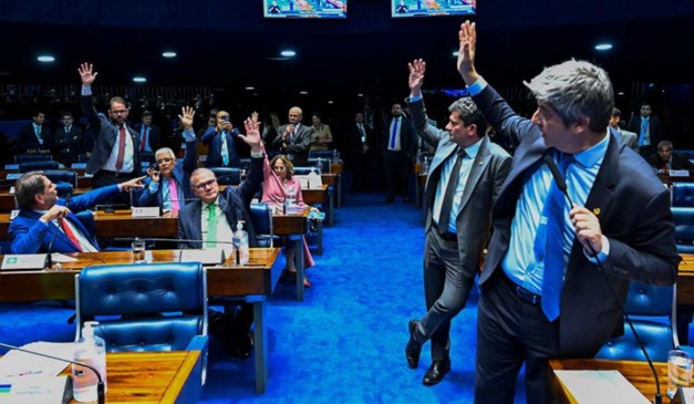 Senadores durante aprovação do PL Antifacção
