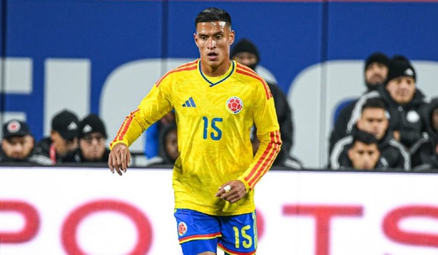 Portilla, possível reforço do Athletico, em campo pela seleção da Colômbia