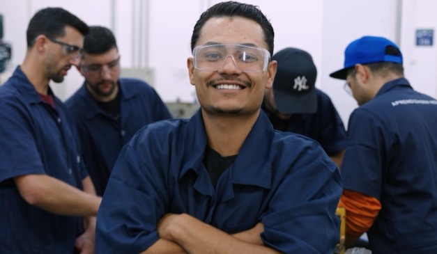 foto de uma aula de robótica no SENAI