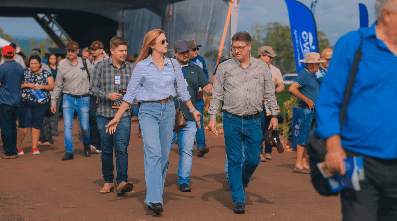 visitantes durante dia de campo da c.vale 2025