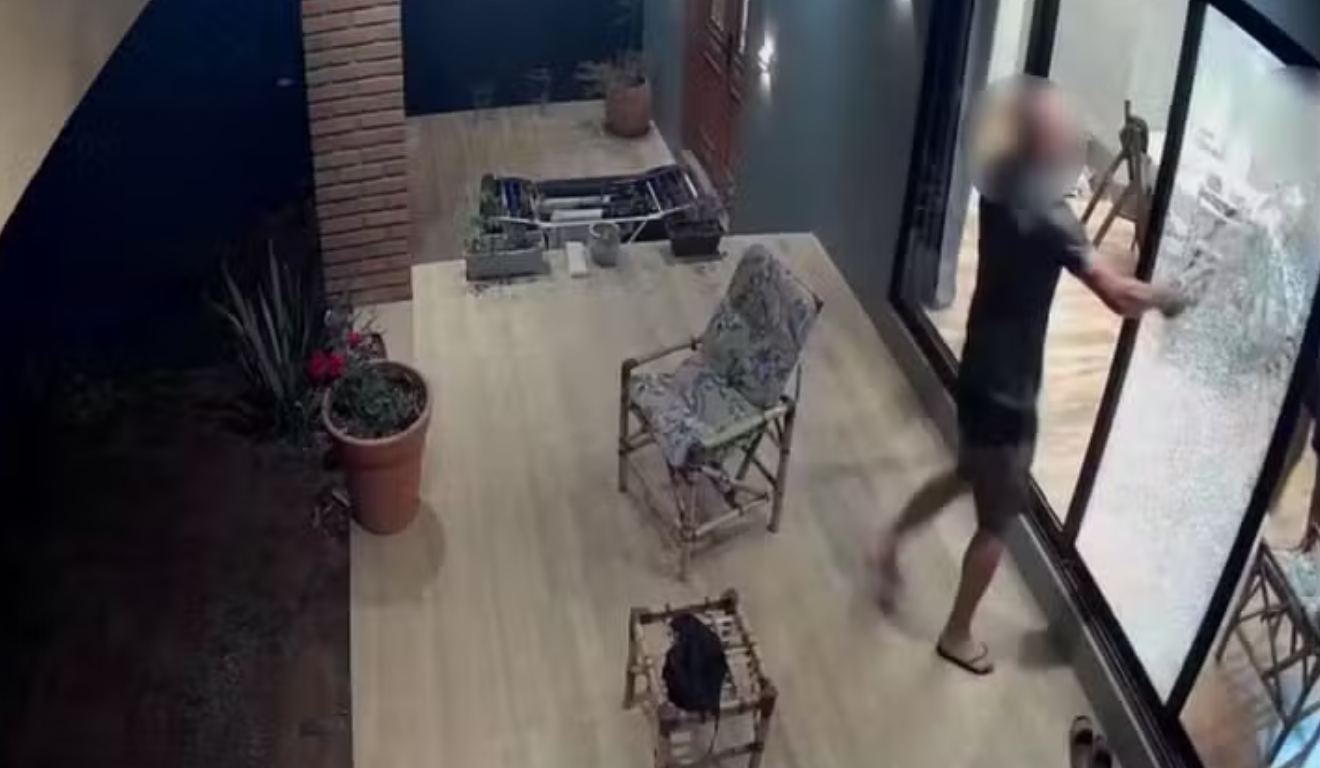 síndico invade casa e ataca vizinho com facão, no RS