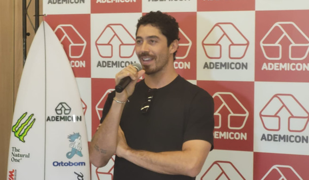 Yago Dora, campeão mundial de surfe. (Foto: Felipe Valente/ Ric RECORD)