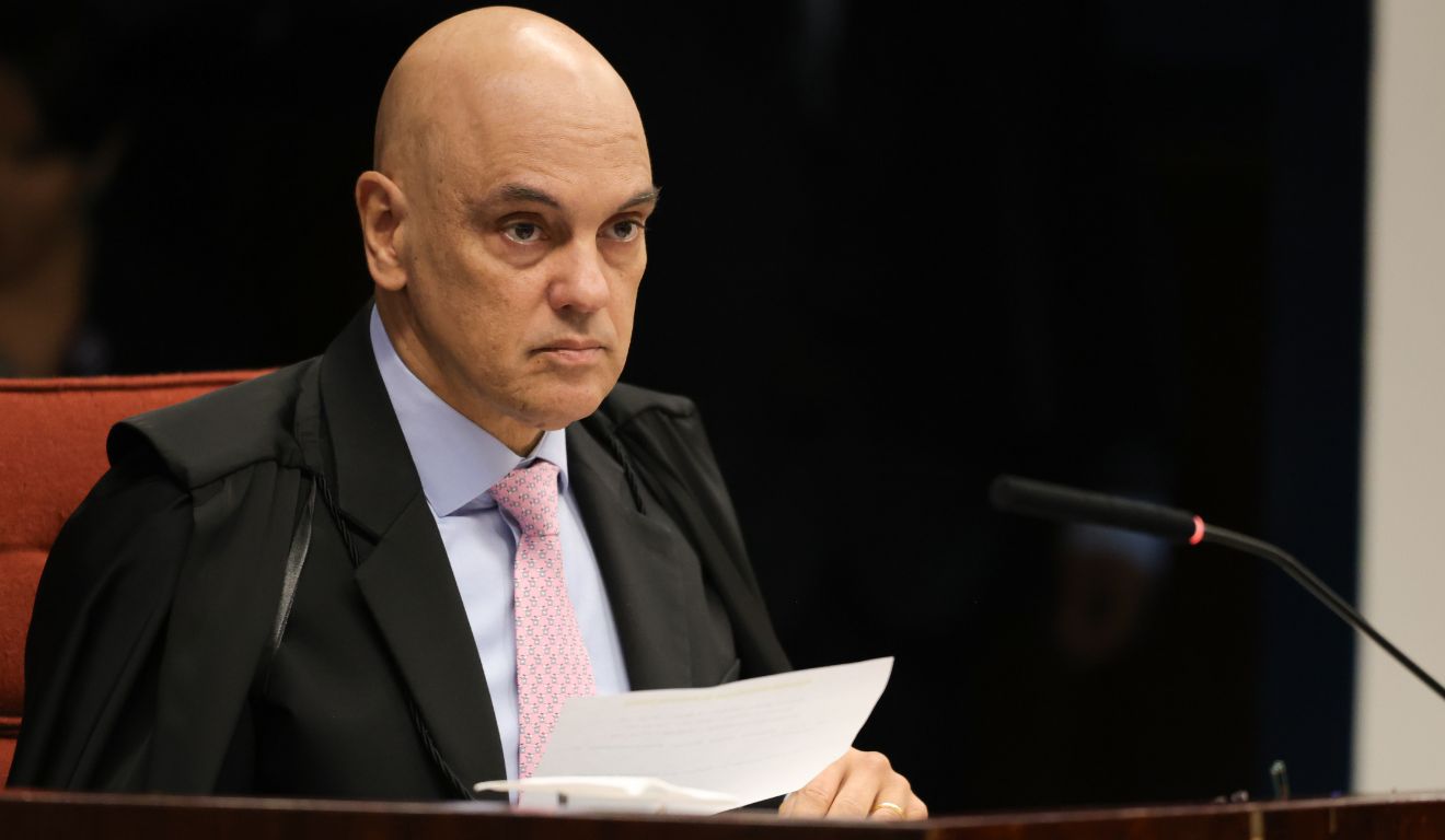 Alexandre de Moraes; Ministro do STF recusou internação imediata de Jair Bolsonaro, após queda