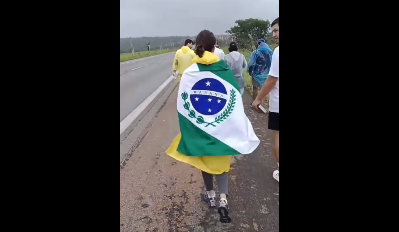 Cristina Graeml caminhada Nikolas Ferreira