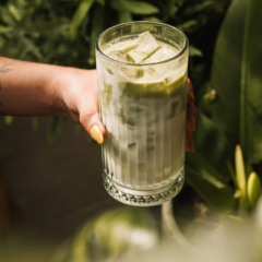 COR Caf&eacute; aposta em bebidas geladas e autorais para refrescar o ver&atilde;o em Curitiba